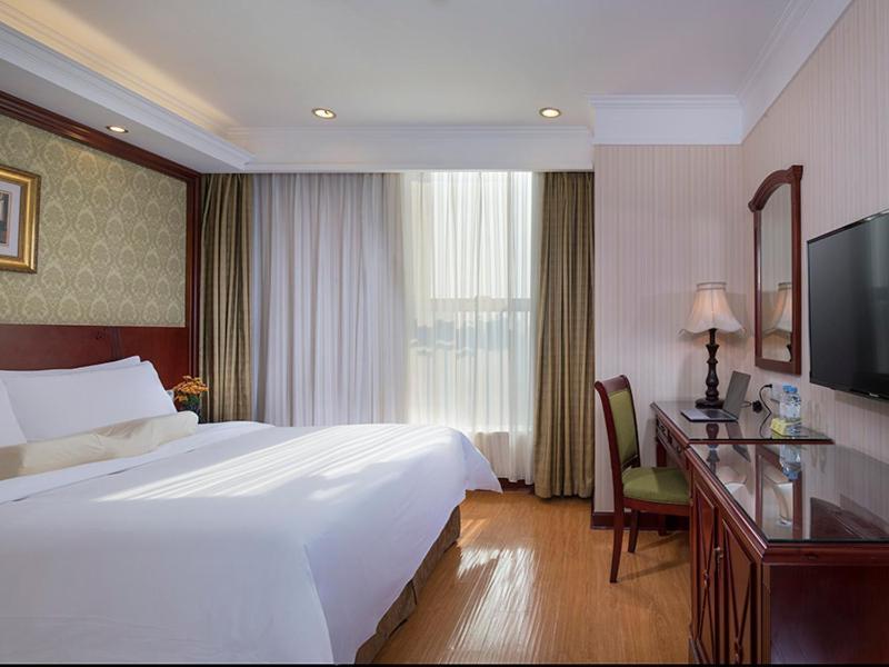Vienna International Hotel Taicang Nanyang Plaza Exterior photo
